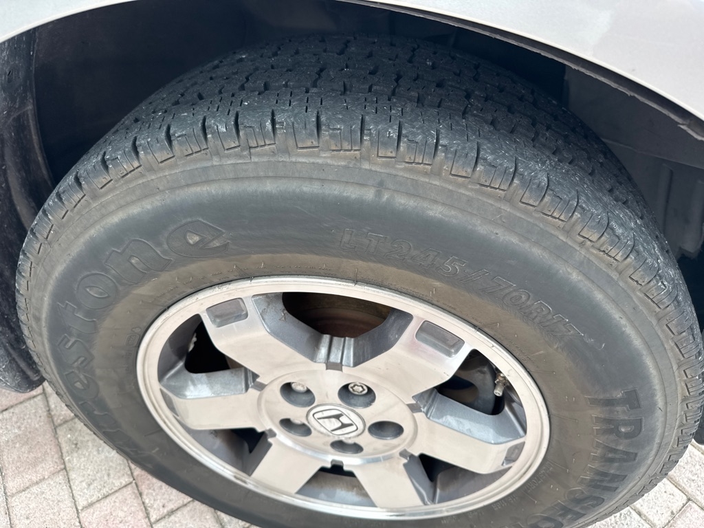 Honda Pilot 2WD 4dr Touring w/RES & Navi 2011