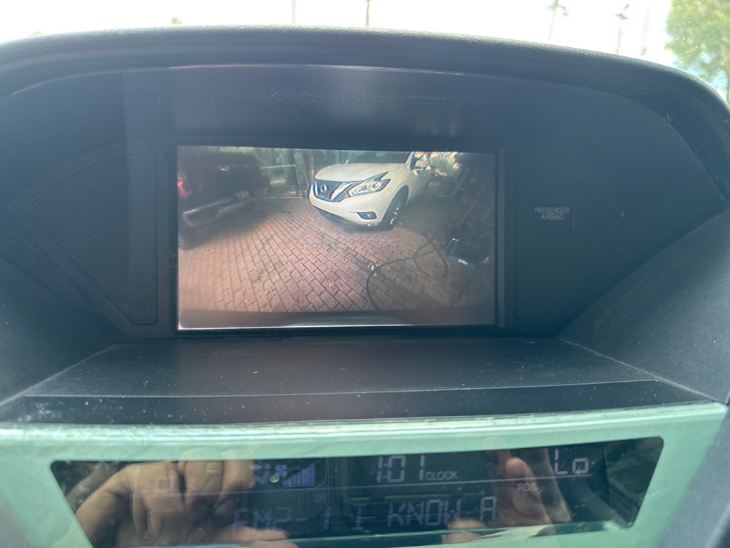 Honda Pilot 2WD 4dr Touring w/RES & Navi 2011