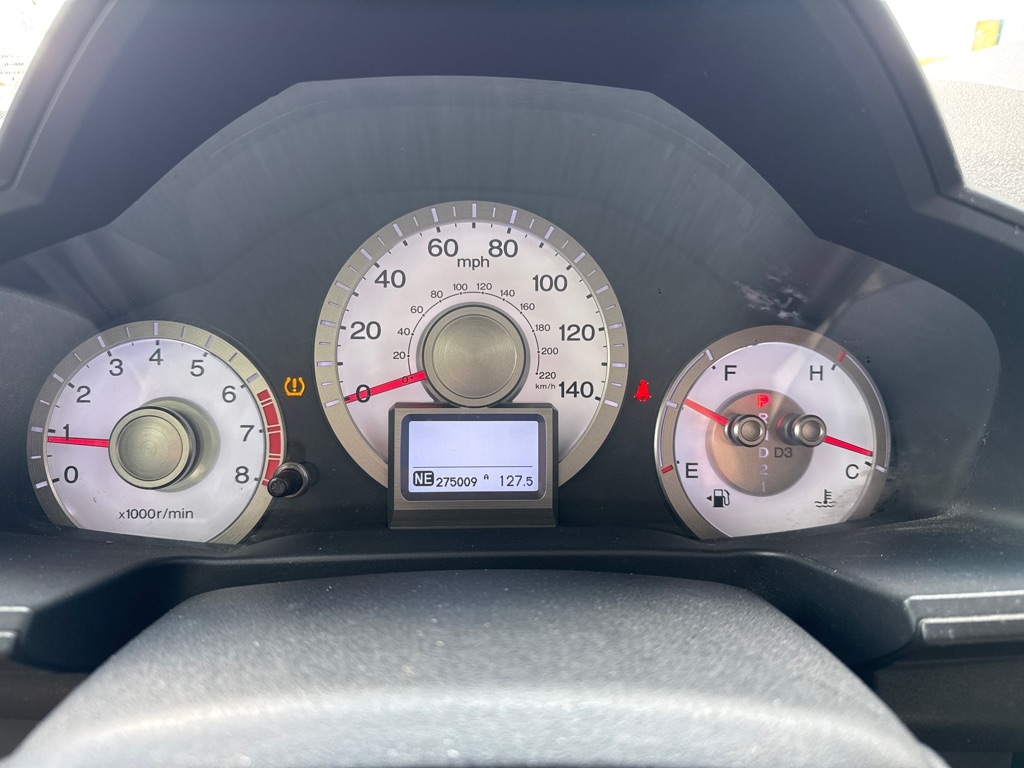 Honda Pilot 2WD 4dr Touring w/RES & Navi 2011