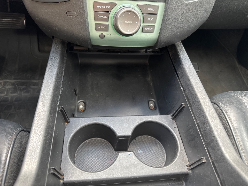 Honda Pilot 2WD 4dr Touring w/RES & Navi 2011