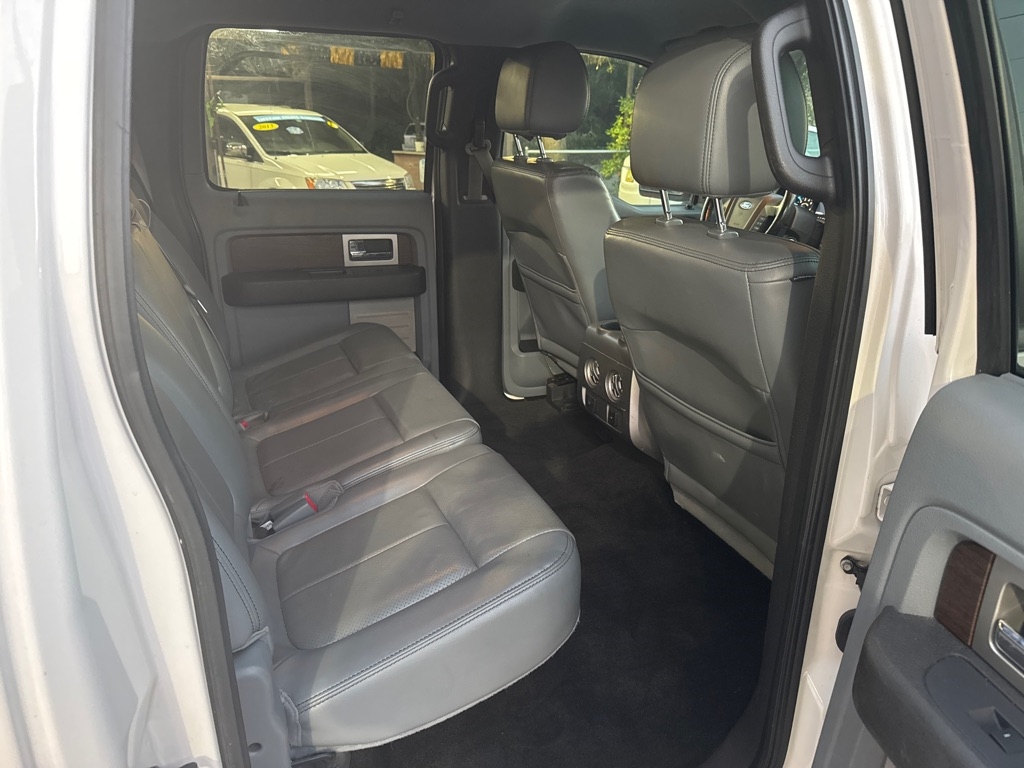 Ford F-150 2WD SuperCrew 145" Platinum 2013 Ford F-150 2WD SuperCrew 145" Platinum 2013