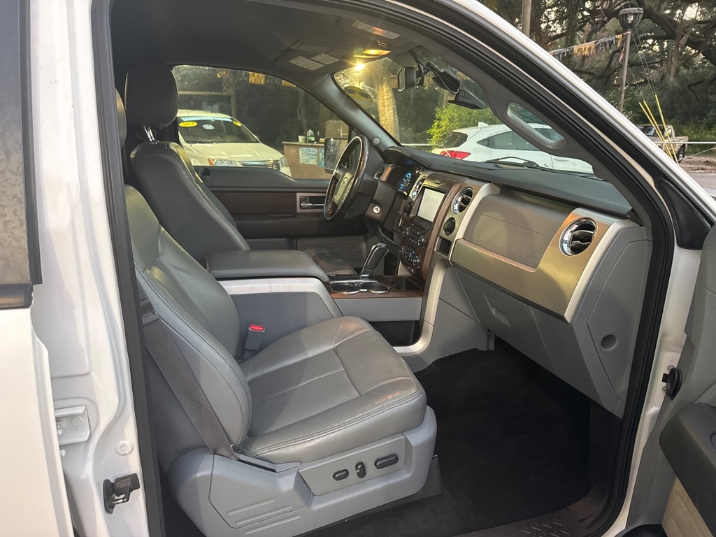 Ford F-150 2WD SuperCrew 145" Platinum 2013 Ford F-150 2WD SuperCrew 145" Platinum 2013