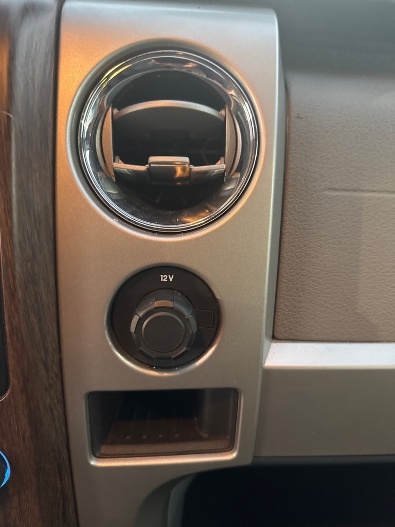 Ford F-150 2WD SuperCrew 145" Platinum 2013 Ford F-150 2WD SuperCrew 145" Platinum 2013