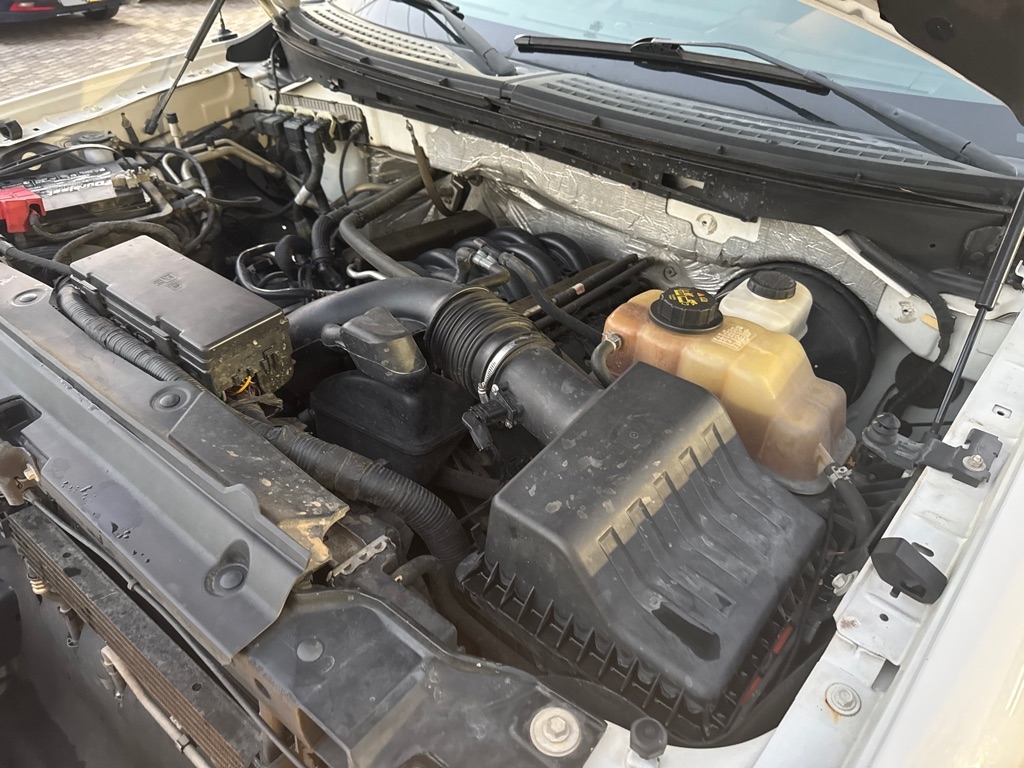 Ford F-150 2WD SuperCrew 145" Platinum 2013 Ford F-150 2WD SuperCrew 145" Platinum 2013