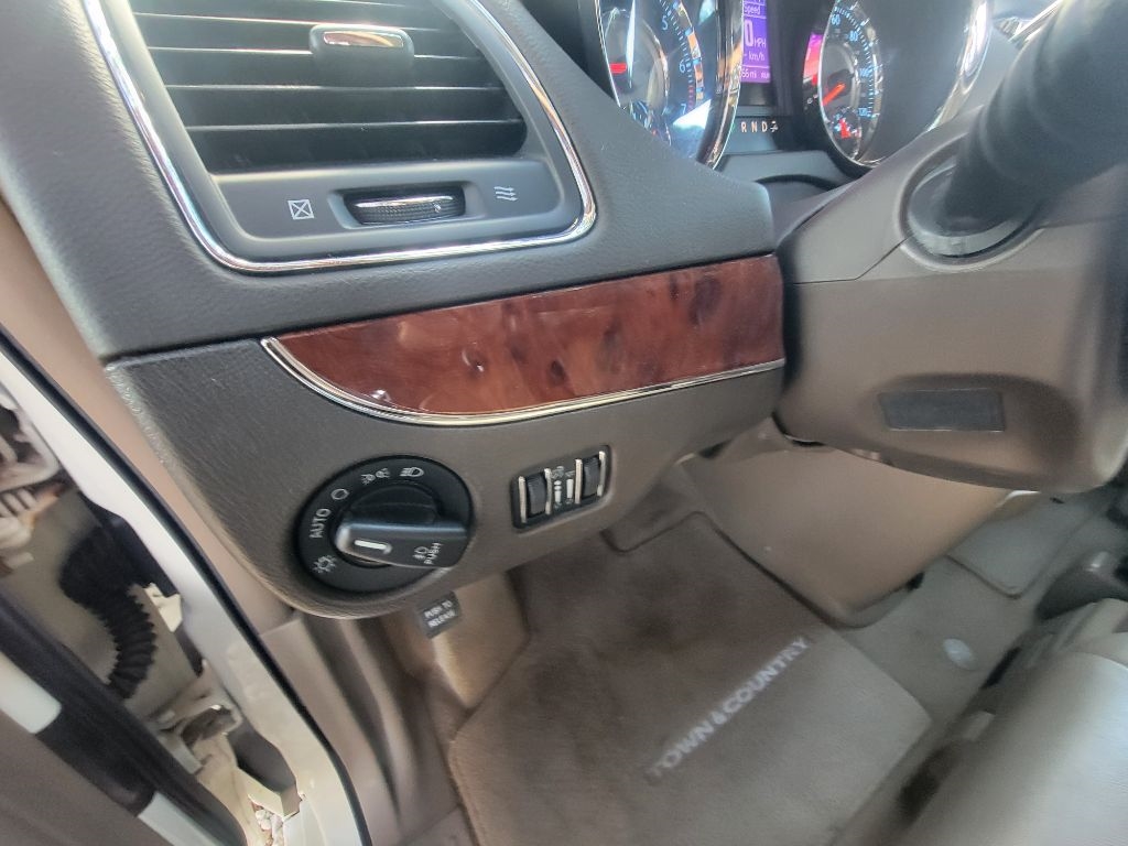 Chrysler Town & Country 4dr Wgn Touring-L 2013 Chrysler Town & Country 4dr Wgn Touring-L 2013