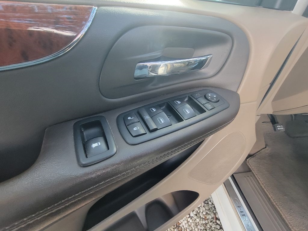 Chrysler Town & Country 4dr Wgn Touring-L 2013 Chrysler Town & Country 4dr Wgn Touring-L 2013