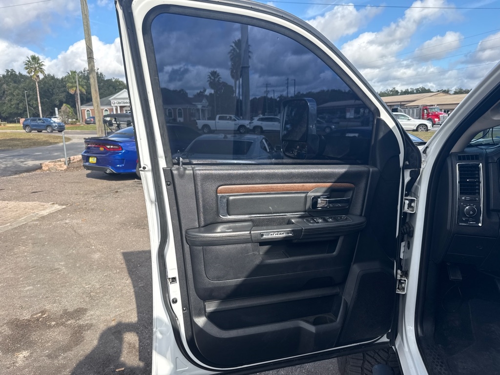 RAM 2500 4WD Crew Cab 149" Laramie 2016