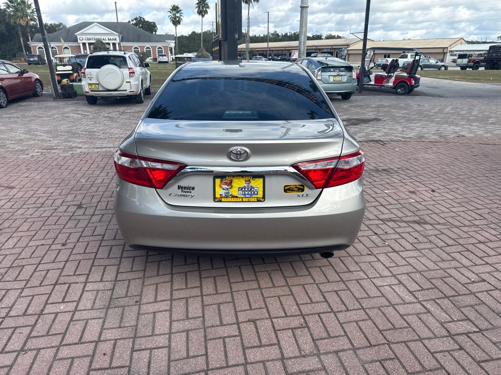 Toyota Camry XLE Auto (Natl) 2017