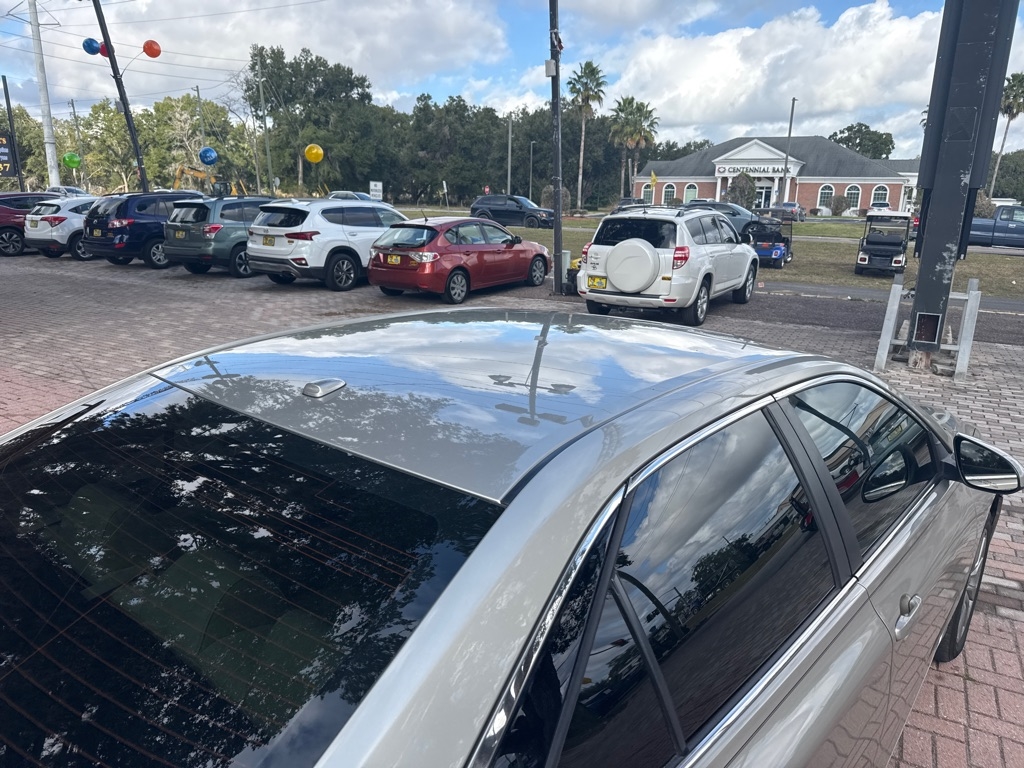 Toyota Camry XLE Auto (Natl) 2017