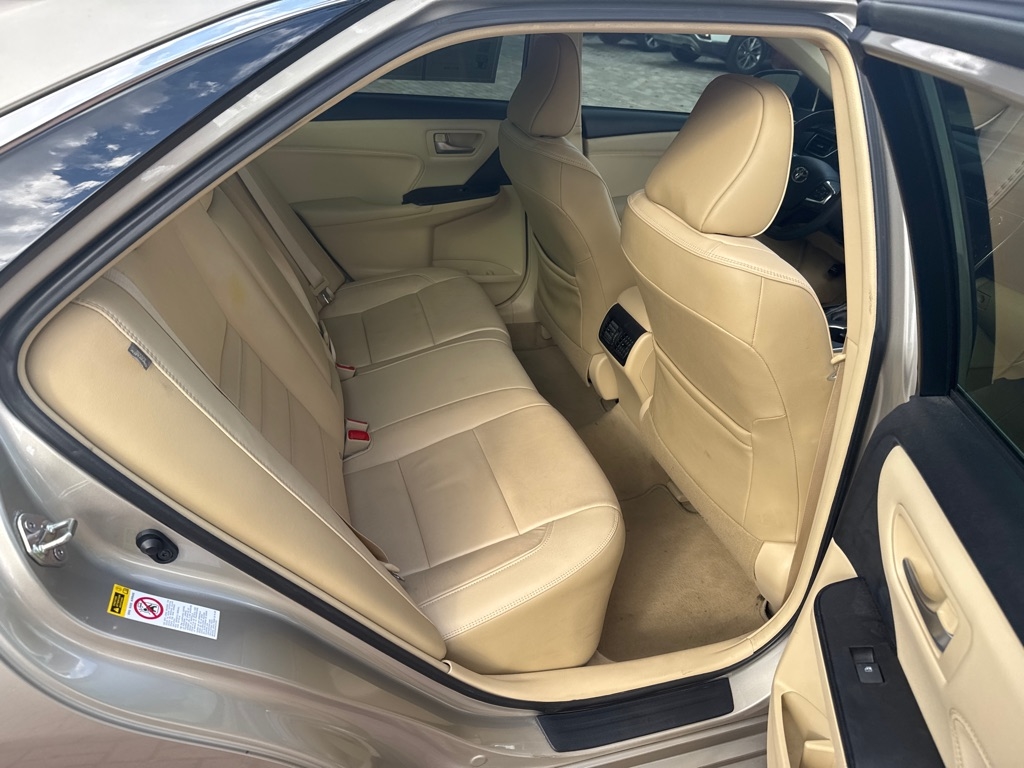 Toyota Camry XLE Auto (Natl) 2017