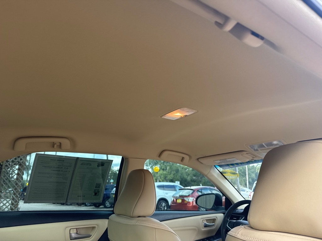 Toyota Camry XLE Auto (Natl) 2017