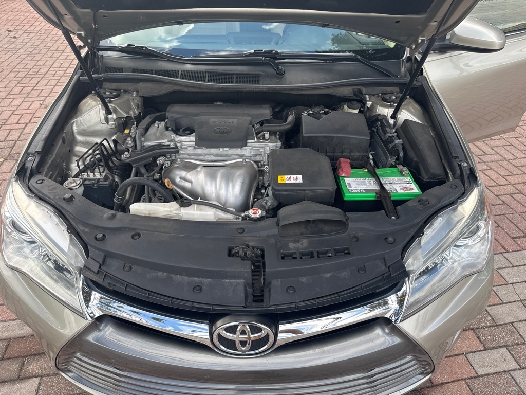 Toyota Camry XLE Auto (Natl) 2017