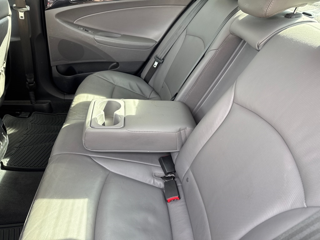 Hyundai Sonata 4dr Sdn 2.4L Auto Limited 2013