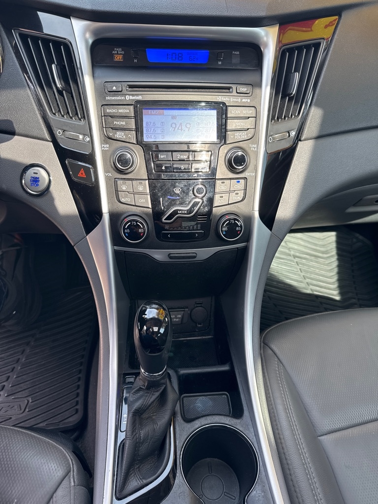 Hyundai Sonata 4dr Sdn 2.4L Auto Limited 2013