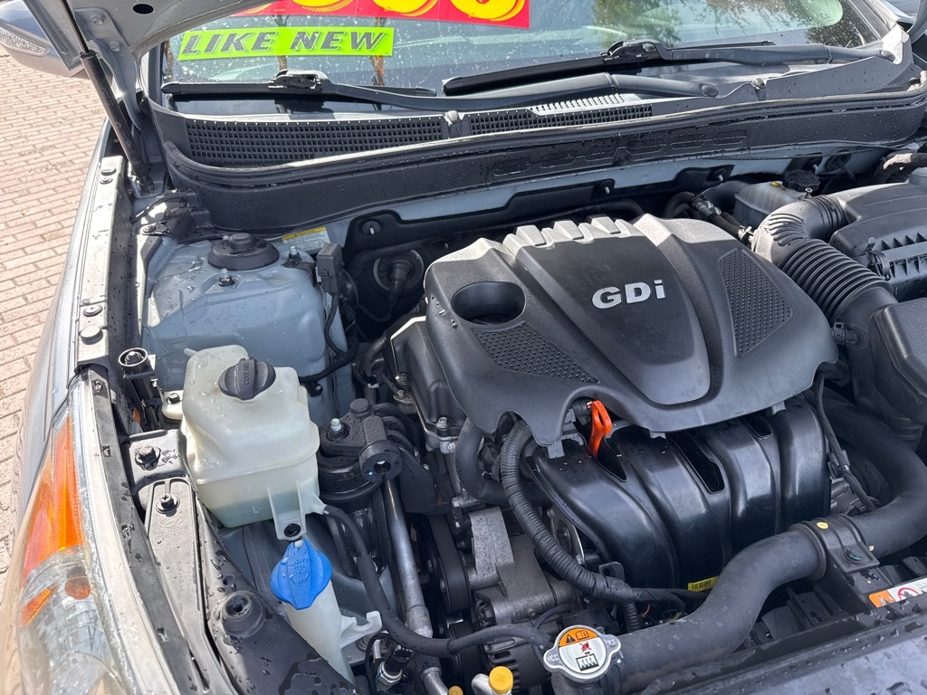 Hyundai Sonata 4dr Sdn 2.4L Auto Limited 2013