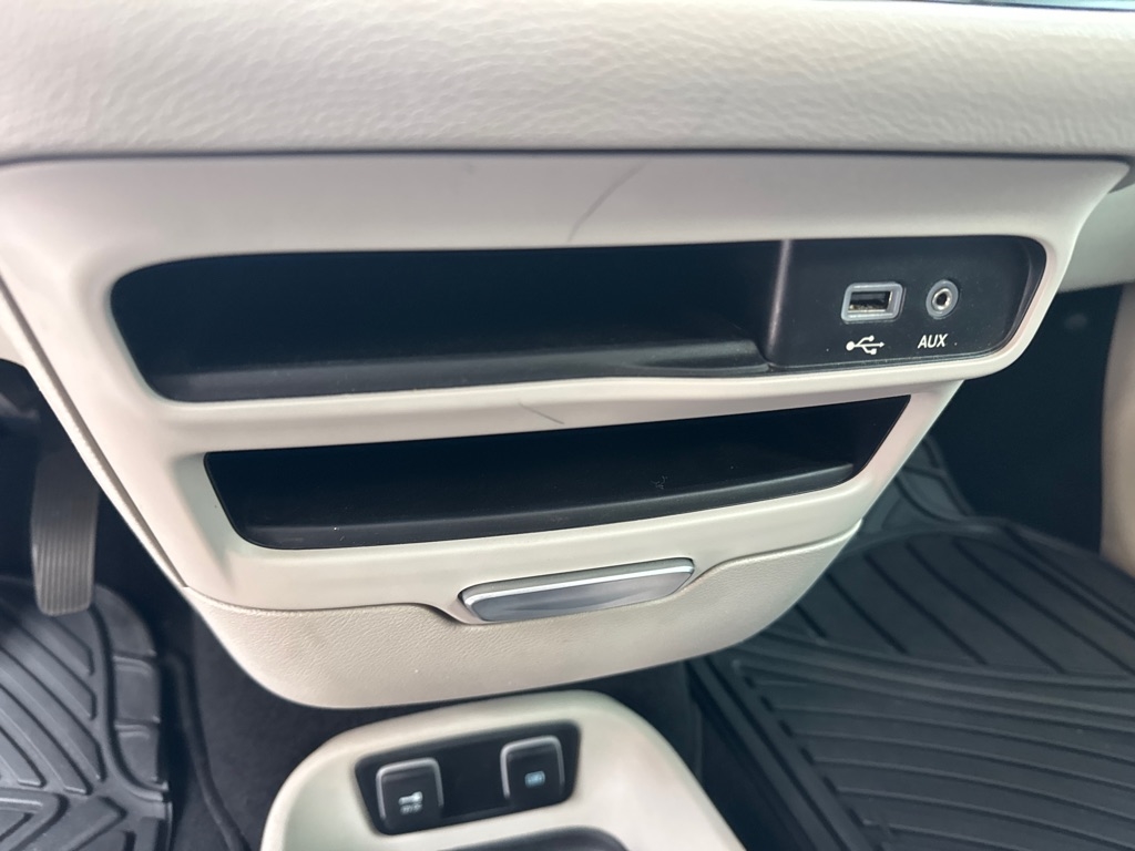 Chrysler Pacifica Touring-L FWD 2017