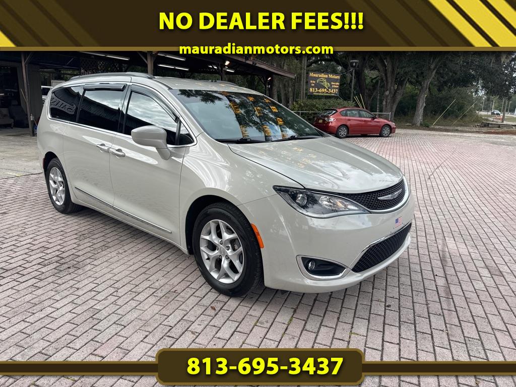 Chrysler Pacifica Touring-L FWD 2017