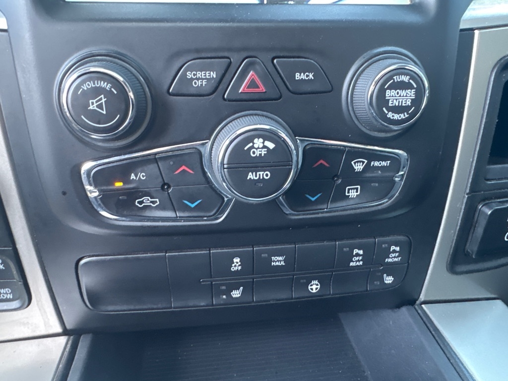 RAM 1500 Big Horn 4x4 Quad Cab 6'4" Box 2018