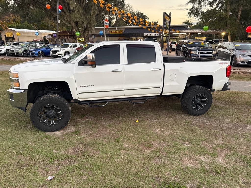 Chevrolet Silverado 2500HD Built After Aug 14 4WD Crew Cab 153.7" LTZ 2015