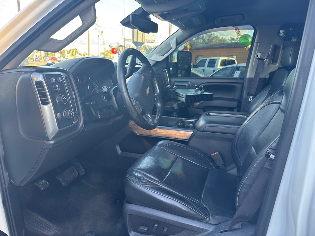 Chevrolet Silverado 2500HD Built After Aug 14 4WD Crew Cab 153.7" LTZ 2015