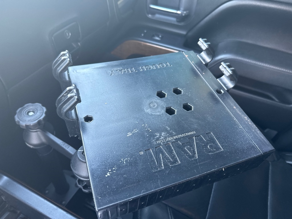 Chevrolet Silverado 2500HD Built After Aug 14 4WD Crew Cab 153.7" LTZ 2015