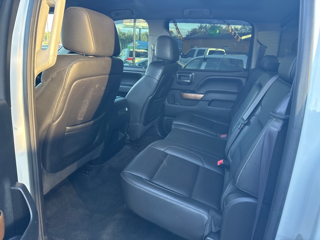 Chevrolet Silverado 2500HD Built After Aug 14 4WD Crew Cab 153.7" LTZ 2015