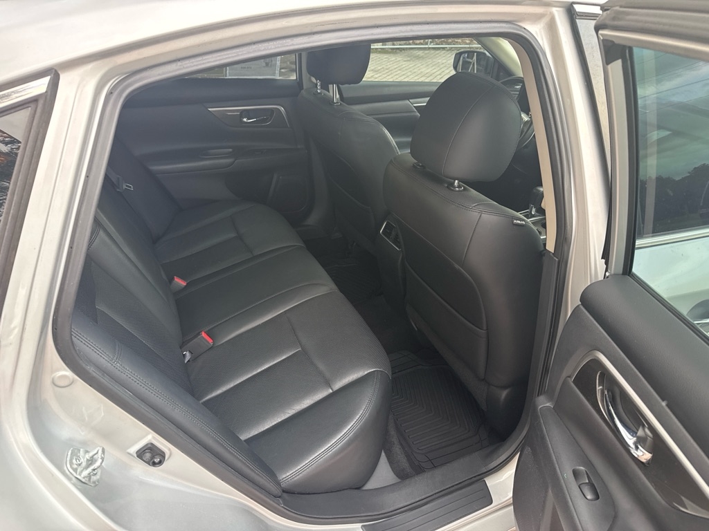 Nissan Rogue FWD 4dr S 2013