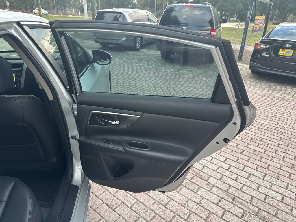 Nissan Rogue FWD 4dr S 2013