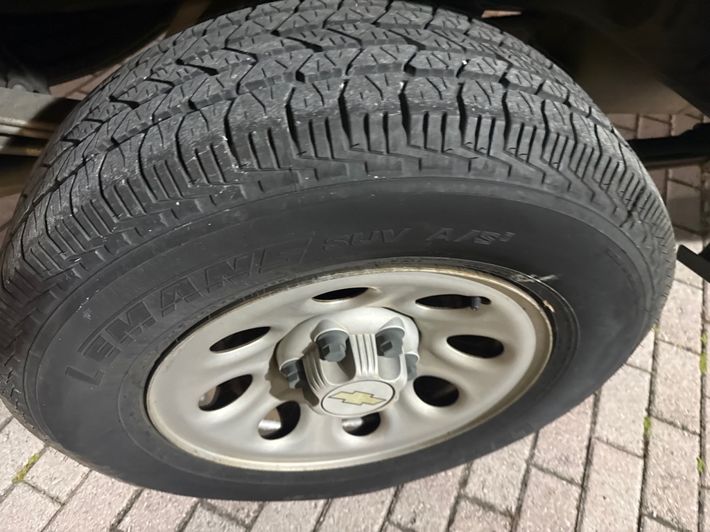 Chevrolet Silverado 1500 2WD Reg Cab 119.0" Work Truck 2008