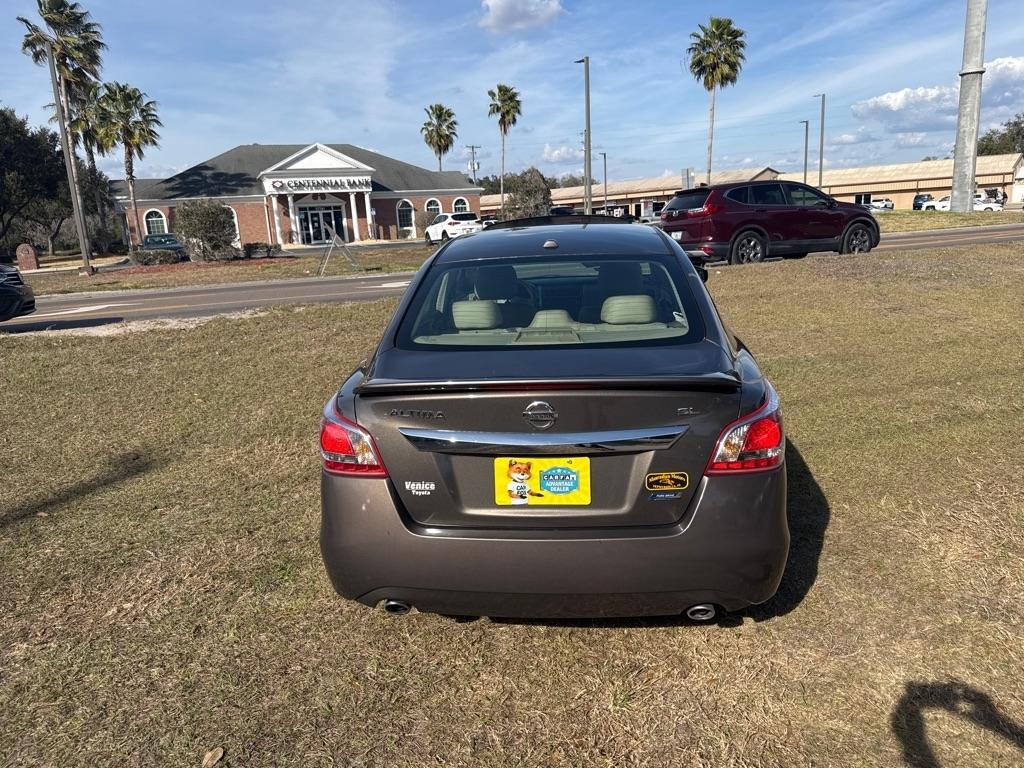 Nissan Altima 4dr Sdn I4 2.5 SL 2013