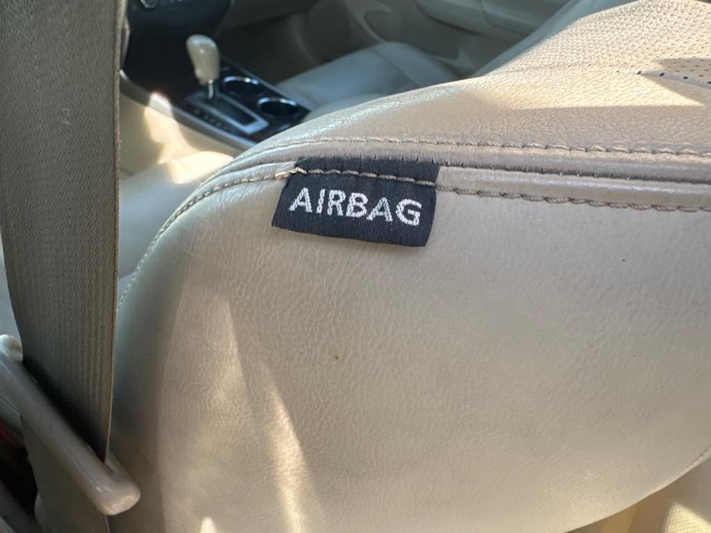 Nissan Altima 4dr Sdn I4 2.5 SL 2013