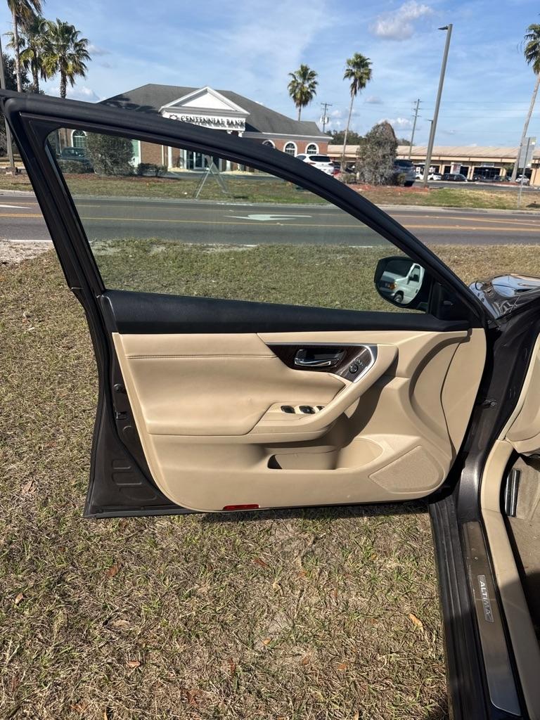 Nissan Altima 4dr Sdn I4 2.5 SL 2013