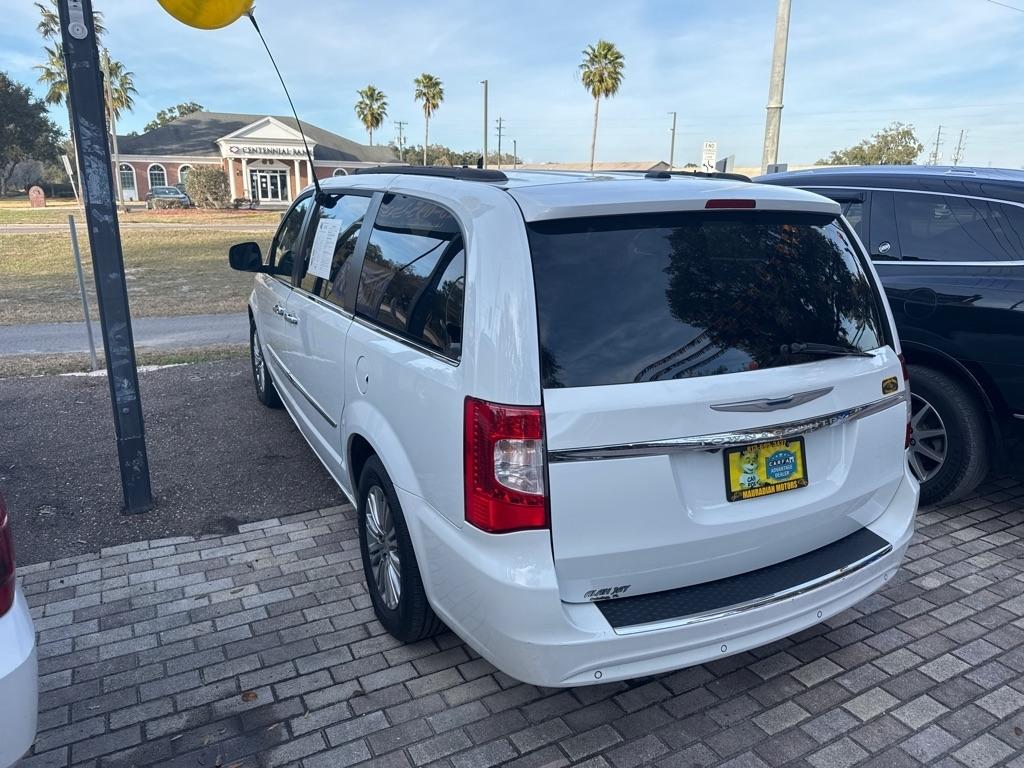 Chrysler Town & Country 4dr Wgn Touring-L 2016