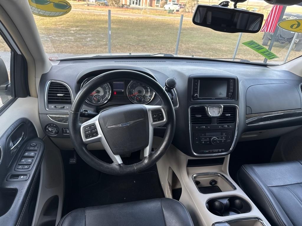 Chrysler Town & Country 4dr Wgn Touring-L 2016