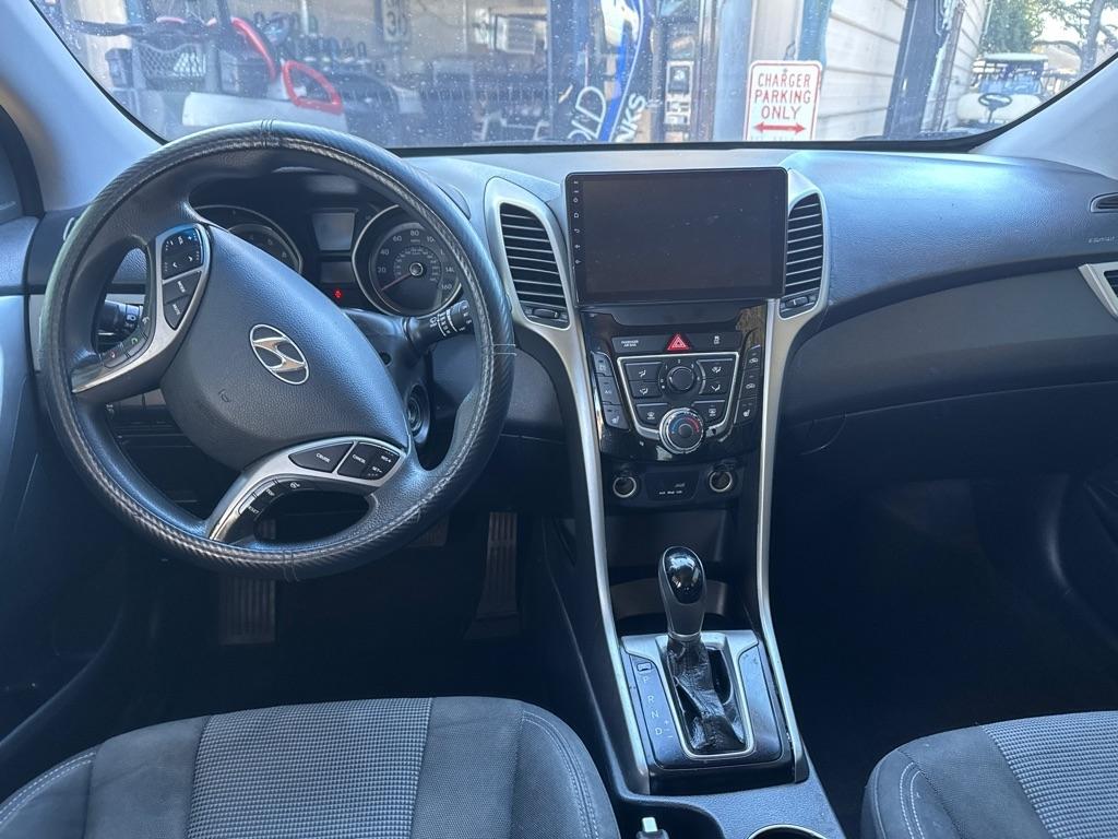 Hyundai Elantra GT 5dr HB Auto 2013