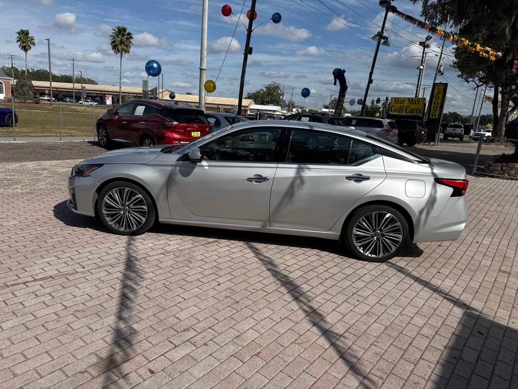 Nissan Altima 2.5 SL Sedan 2023