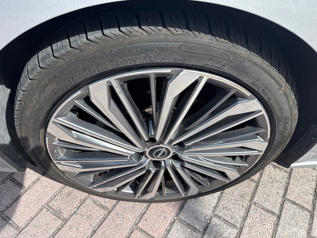 Nissan Altima 2.5 SL Sedan 2023