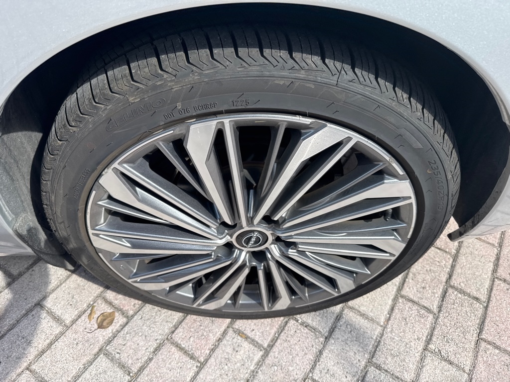 Nissan Altima 2.5 SL Sedan 2023