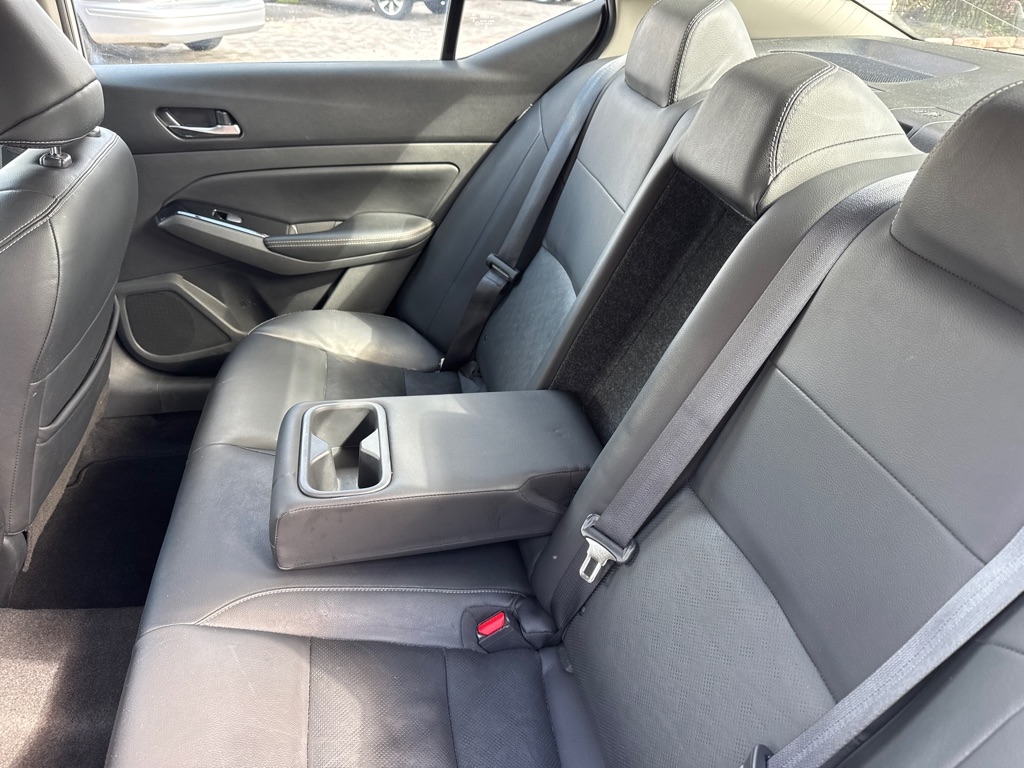 Nissan Altima 2.5 SL Sedan 2023