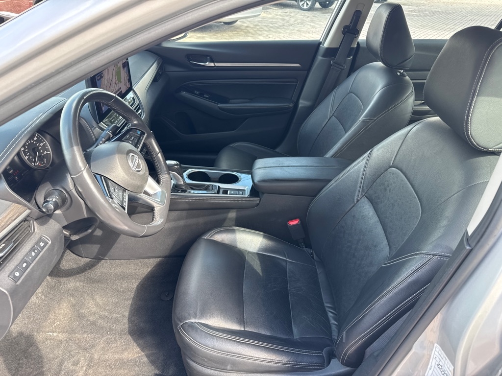 Nissan Altima 2.5 SL Sedan 2023