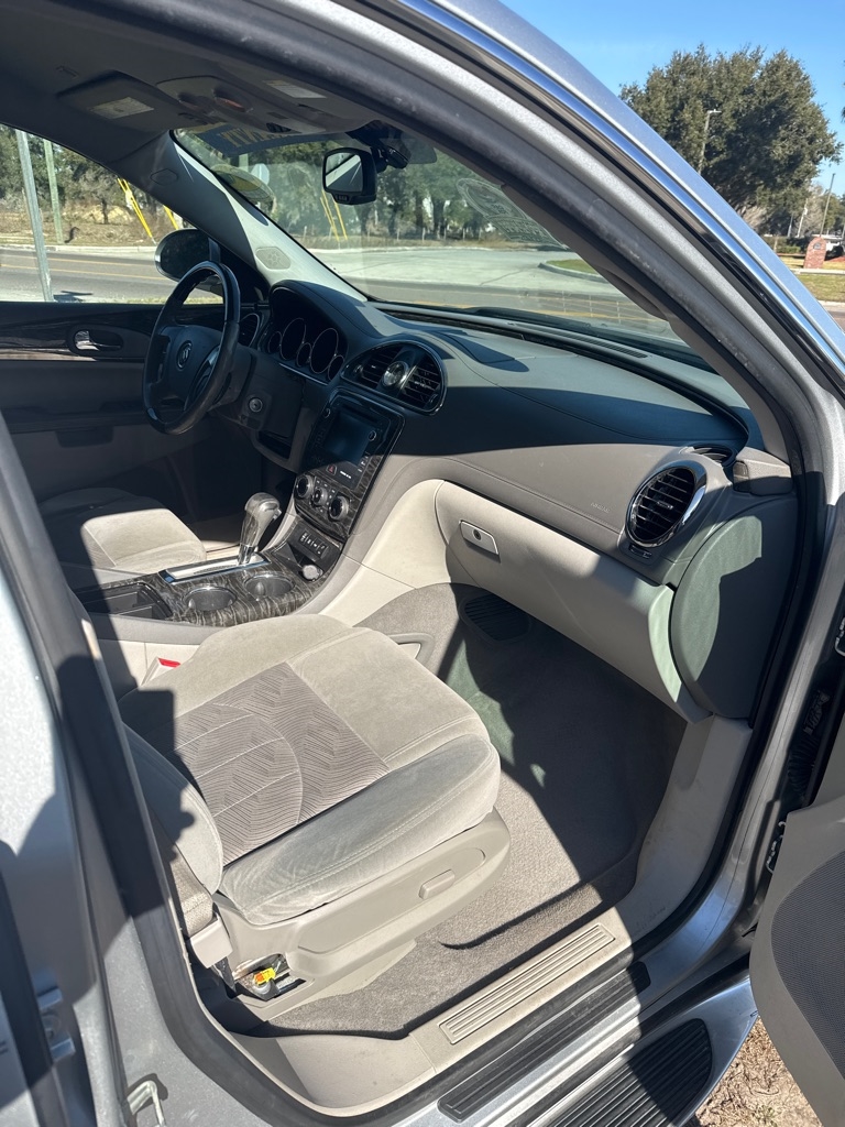 Buick Enclave FWD 4dr Convenience 2014