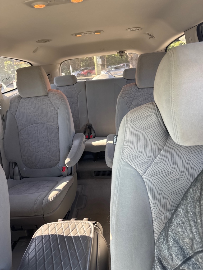 Buick Enclave FWD 4dr Convenience 2014