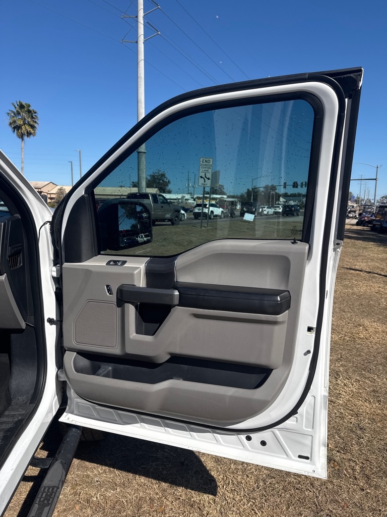 Ford F-150 4WD SuperCrew 145" XLT 2016