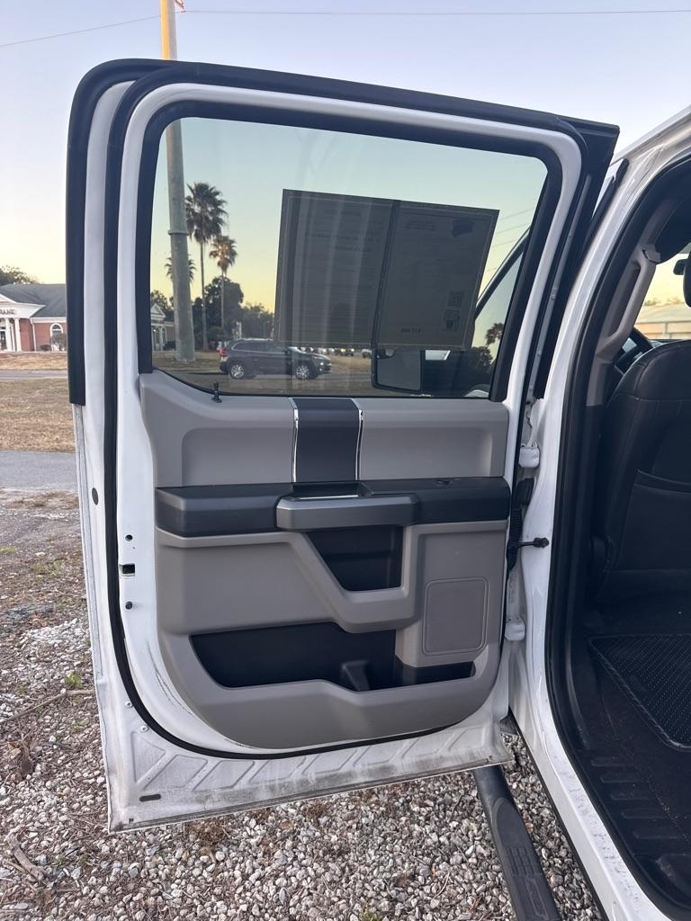 Ford F-150 4WD SuperCrew 145" XLT 2016