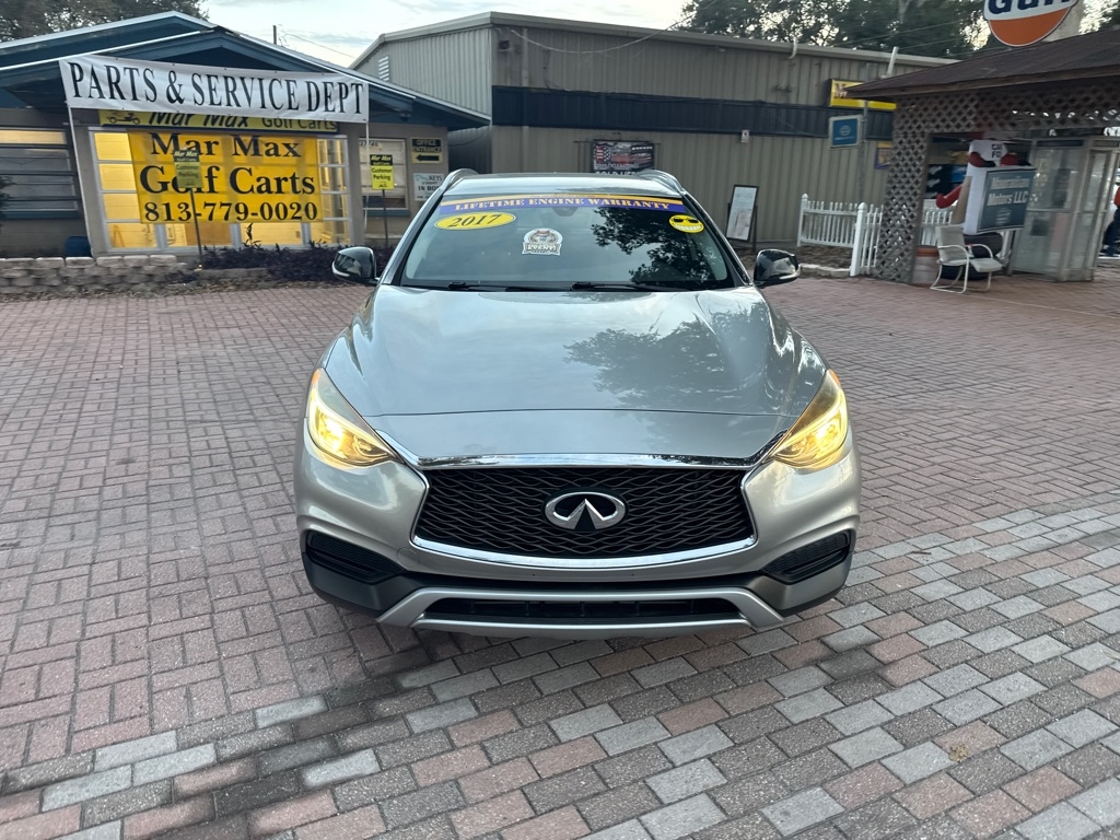Infiniti QX30 Luxury AWD 2017