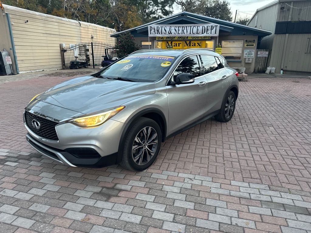 Infiniti QX30 Luxury AWD 2017