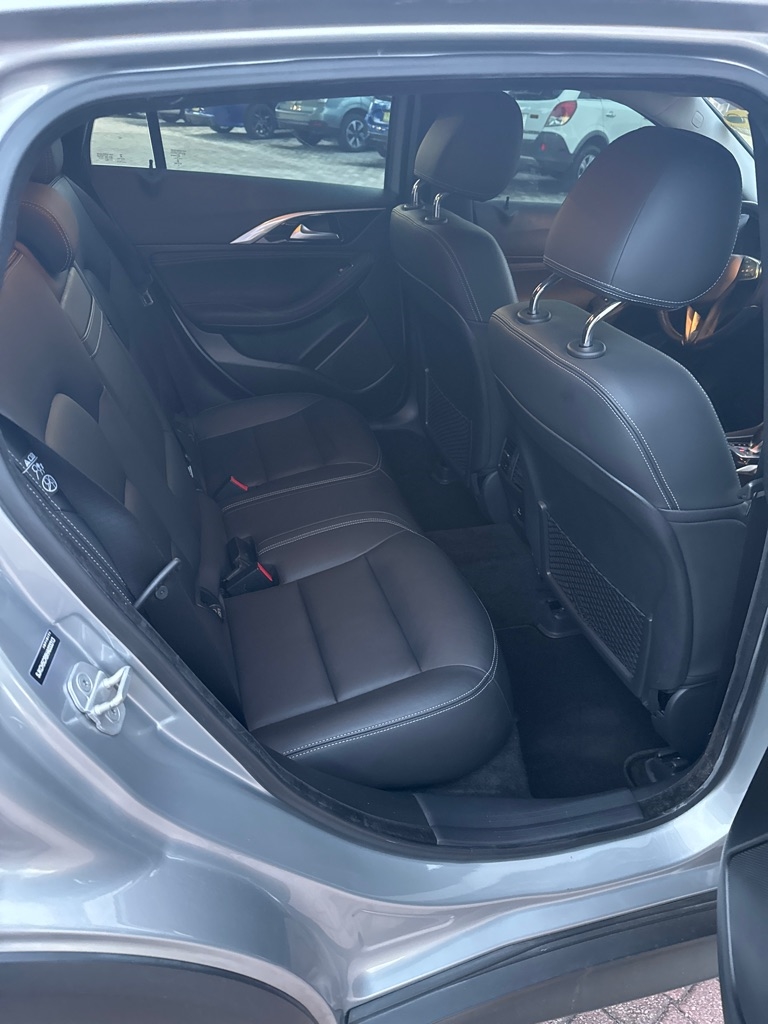 Infiniti QX30 Luxury AWD 2017