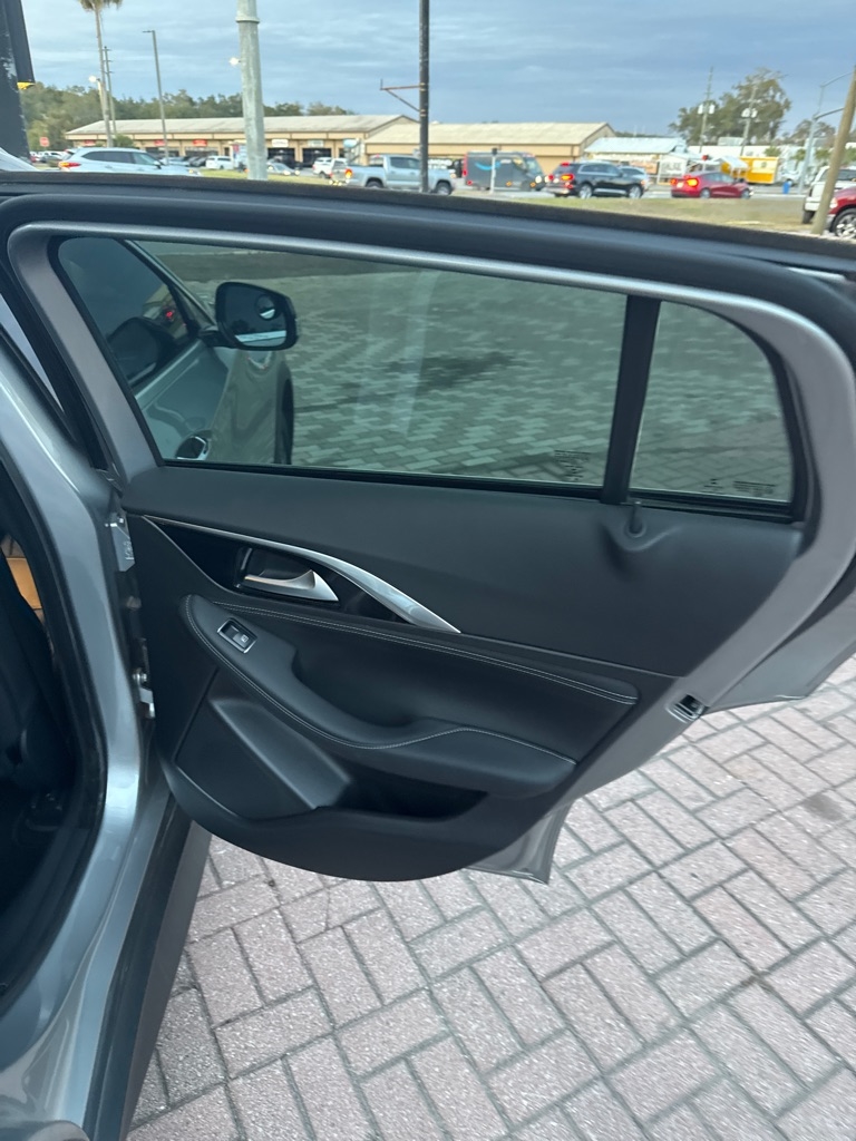 Infiniti QX30 Luxury AWD 2017