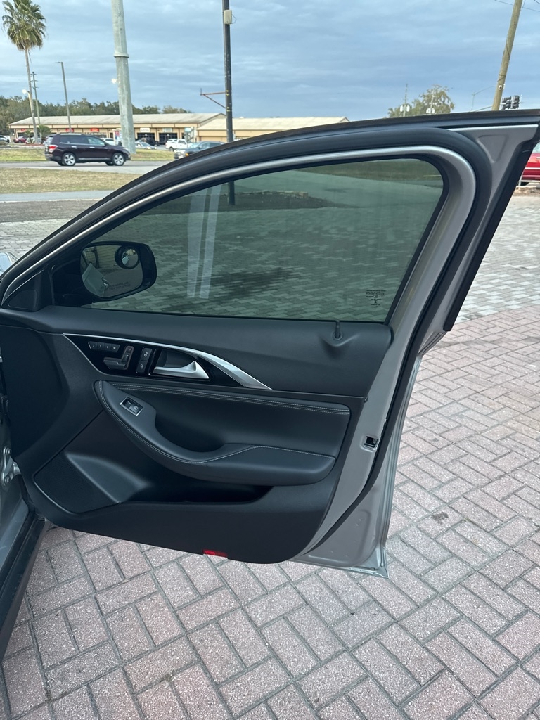 Infiniti QX30 Luxury AWD 2017