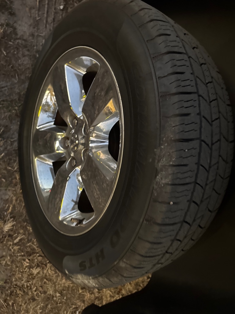 RAM 1500 2WD Crew Cab 140.5" Big Horn 2013